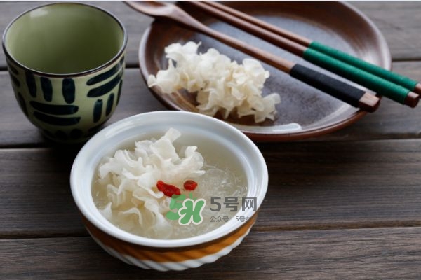 吃燕窩能保胎嗎？燕窩可以和什么一起燉？