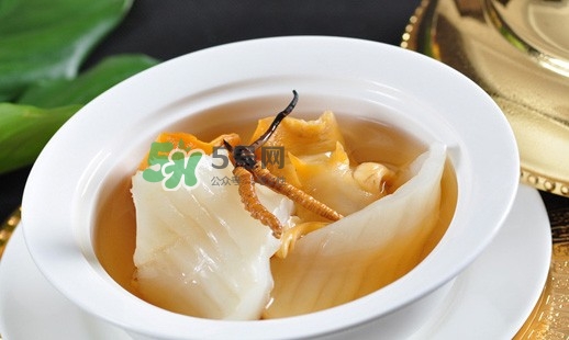 產(chǎn)后吃燕窩好還是花膠？花膠和燕窩可以一起吃嗎？