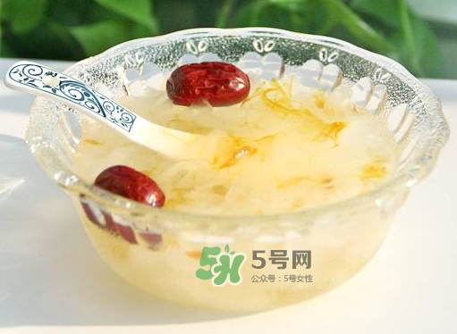 燕窩和銀耳可以一起燉嗎？燕窩和銀耳的口感區(qū)別