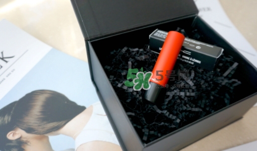 mac魅可立體凝彩唇膏怎么用？魅可立體凝彩唇膏真假辨別