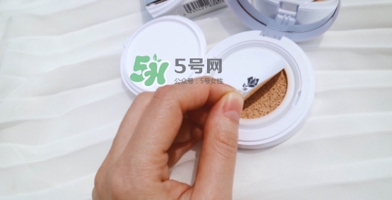 蘭蔻小粉盒氣墊怎么樣？蘭蔻小粉盒氣墊好用嗎
