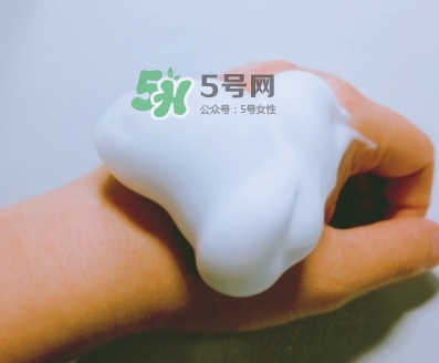 妮維雅氨基酸洗面奶怎么樣？妮維雅氨基酸潔面慕斯價(jià)格