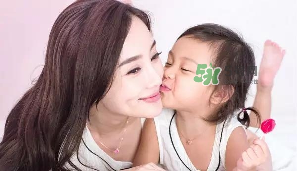 生孩子會(huì)遇到尷尬的事情有哪些？生孩子會(huì)變老嗎？