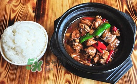 黃燜雞米飯有幾個品牌？黃燜雞米飯有營養(yǎng)嗎