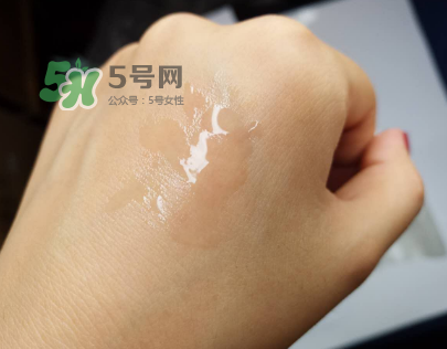 蘭蔻小黑瓶安瓶精華怎么用？蘭蔻小黑瓶安瓶精華使用方式
