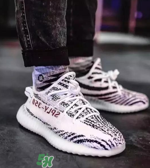 yeezy boost 350 v2白斑馬香港補貨時間是什么時候？