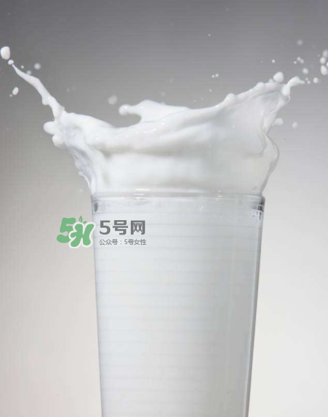 胃病患者適合長(zhǎng)期喝牛奶嗎？胃病喝酸奶還是牛奶？