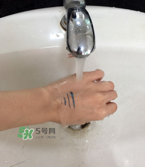 蜜絲佛陀亮彩速干眼線液怎么樣？蜜絲佛陀亮彩速干眼線液好用嗎？