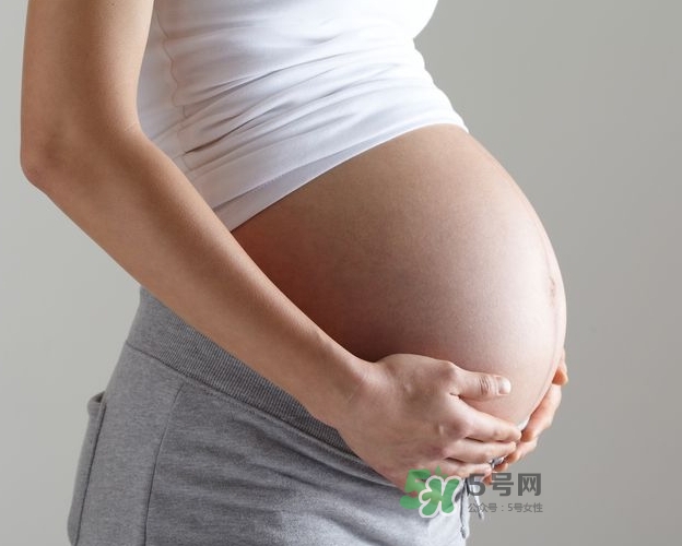 胎兒不入盆的原因 胎兒不入盆可以催產嗎？