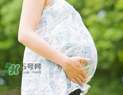 孕期為什么會(huì)水腫？孕期手腳腫怎么辦？