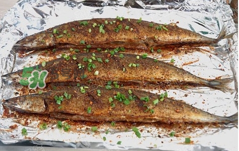 秋刀魚怎么烤好吃？用烤箱烤秋刀魚多少溫度合適