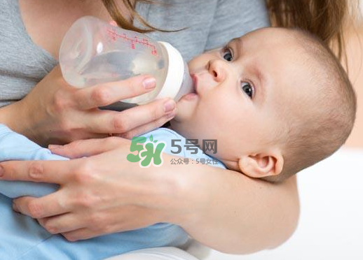 母乳和奶粉能混在一起吃嗎？母乳和奶粉混合喂養(yǎng)好嗎？