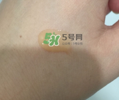 綠寶瓶和小黑瓶哪個好？綠寶瓶和小黑瓶對比