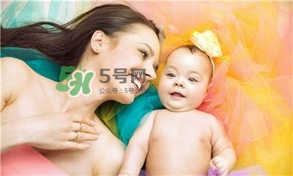 產(chǎn)后掉頭發(fā)很厲害怎么辦？產(chǎn)后掉頭發(fā)吃什么好？