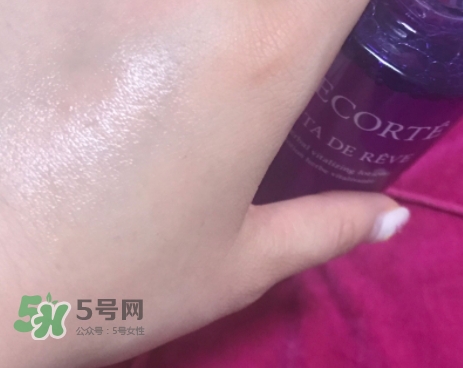 小棕瓶和小紫瓶哪個(gè)好？小棕瓶和黛珂小紫瓶哪個(gè)先用