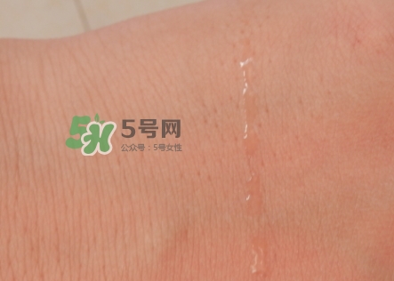 小黑瓶和神仙水哪個好？小黑瓶和神仙水哪個先用順序