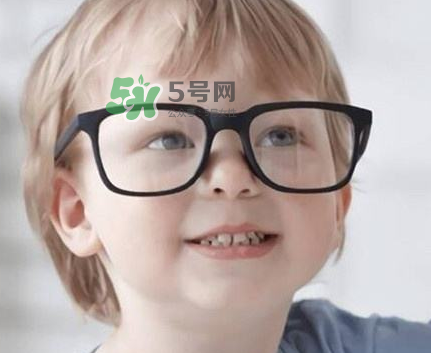 寶寶看電視對(duì)眼睛有影響嗎？寶寶看電視會(huì)近視眼嗎？