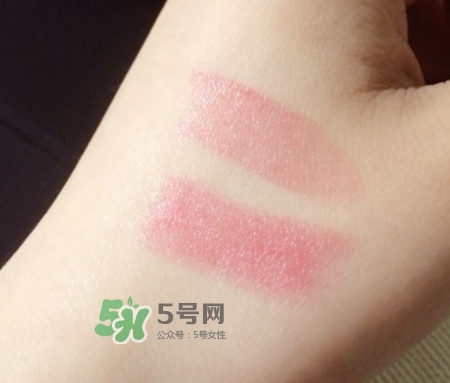 嬌蘭親親唇膏白管和黑管哪個好？嬌蘭白管和黑管區(qū)別