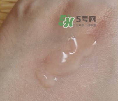 悅木之源菌菇水是爽膚水嗎？悅木之源菌菇水是精華嗎