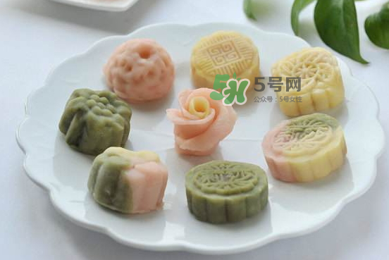 冰皮月餅為什么皮硬？冰皮月餅不變硬配方