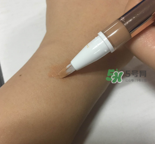 歐萊雅遮瑕筆怎么用？歐萊雅遮瑕筆使用方法