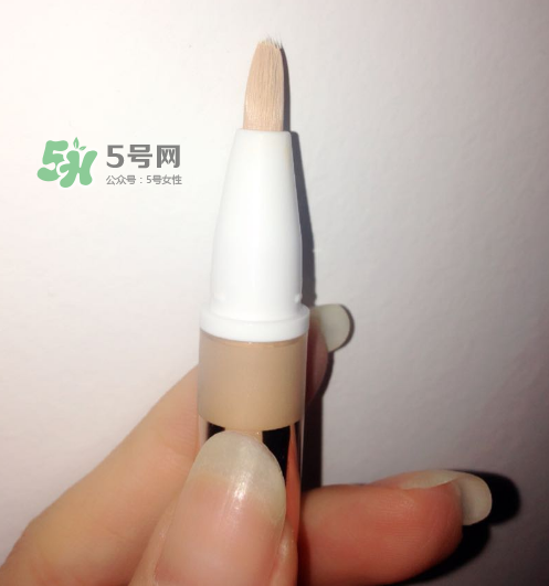 歐萊雅遮瑕筆怎么用？歐萊雅遮瑕筆使用方法