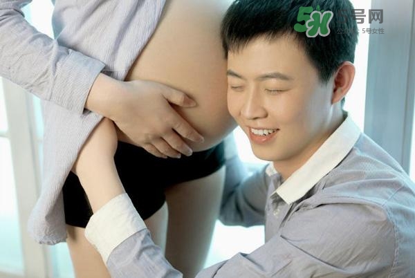 羊水栓塞發(fā)生在什么時候？羊水栓塞癥狀