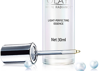 olay玉蘭油小白瓶小綠瓶哪個好？olay小白瓶小綠瓶區(qū)別