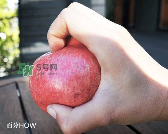 石榴怎么剝方便？怎么快速剝石榴？