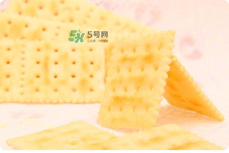 孕婦能吃蘇打餅干嗎？孕婦吃蘇打餅干好嗎？