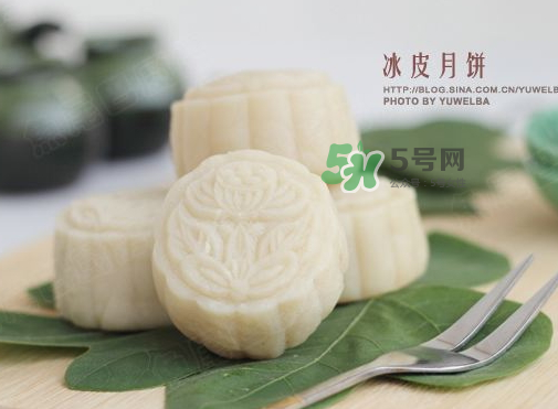 冰皮月餅皮太黏怎么辦？冰皮月餅粘手怎么回事？