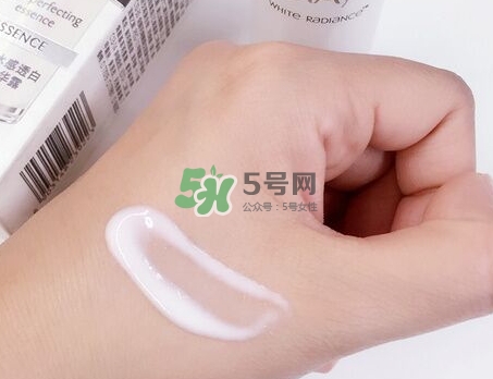 olay小白瓶和樂敦cc美容液哪個(gè)好？olay小白瓶和樂敦cc順序