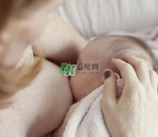 母乳喂養(yǎng)會積食嗎？純母乳喂養(yǎng)的寶寶會積食嗎？