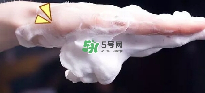 資深堂UNO男士洗面奶怎么樣？資生堂男士洗面奶成分