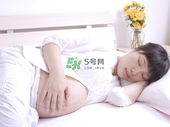 孕婦左側(cè)臥怎么睡舒服？孕婦左側(cè)臥位