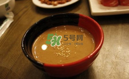 芝麻醬補(bǔ)鈣效果好嗎？芝麻醬多吃會(huì)怎么樣