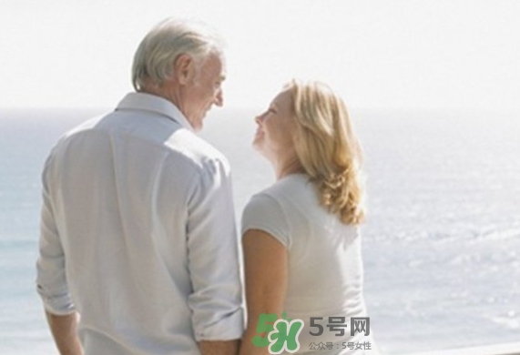 婚外情離婚財(cái)產(chǎn)如何分配？婚外情離婚賠償