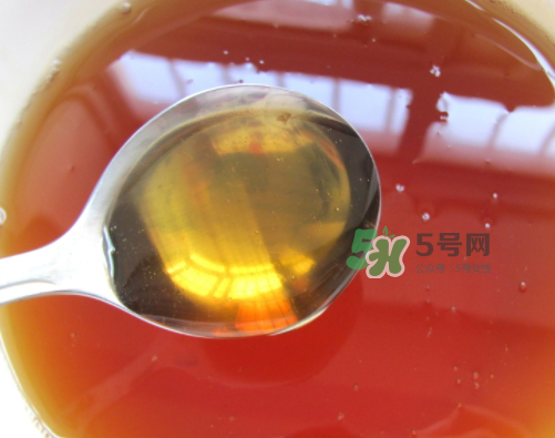 月餅為什么要用轉(zhuǎn)化糖漿？做月餅的轉(zhuǎn)化糖漿是什么？
