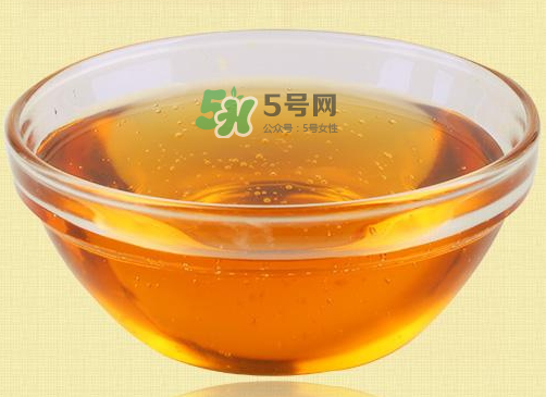 月餅為什么要用轉(zhuǎn)化糖漿？做月餅的轉(zhuǎn)化糖漿是什么？