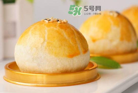 蛋黃酥熱量高嗎？一個(gè)蛋黃酥的熱量