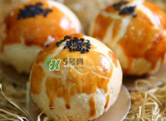 蛋黃酥熱量高嗎？一個(gè)蛋黃酥的熱量
