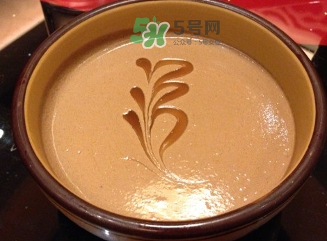 哺乳期能不能吃芝麻醬？坐月子可以吃芝麻醬嗎