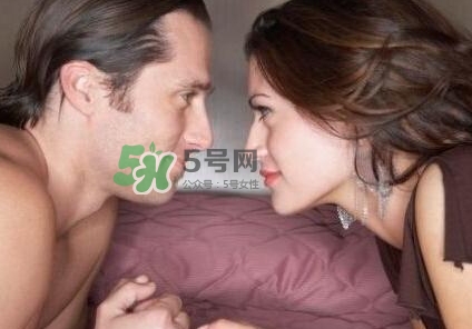 男人出軌前有什么征兆？為什么男人更容易出軌？