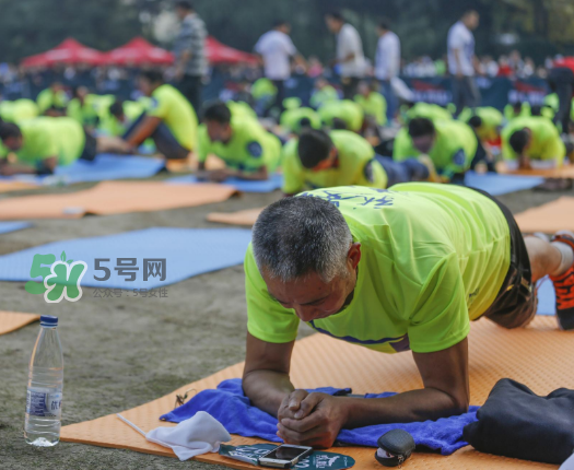 平板支撐會影響長高嗎？做平板支撐會不會長不高？