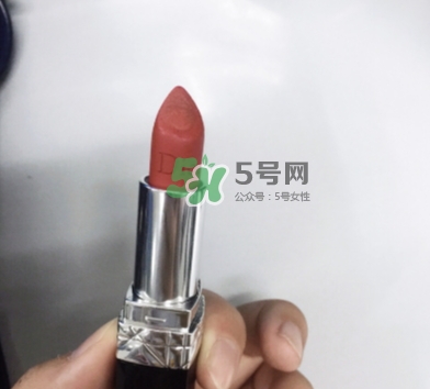 迪奧夾心999多少錢？迪奧夾心999口紅專柜價格
