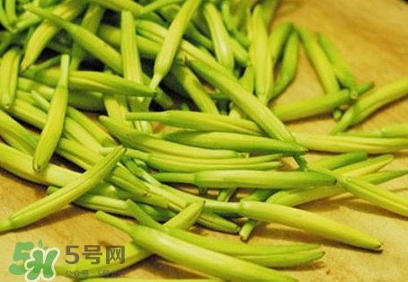 新鮮黃花菜怎么保存？干黃花菜怎么保存