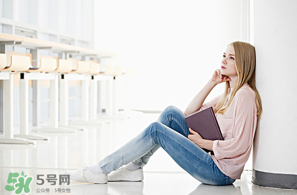 低血糖跟胖瘦有關(guān)系嗎？低血糖跟血壓有關(guān)系嗎？