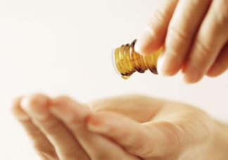 使用潤(rùn)滑劑會(huì)降低性欲嗎？用口水做潤(rùn)滑劑好嗎？