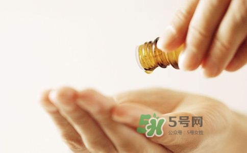 使用潤滑劑會降低性欲嗎？用口水做潤滑劑好嗎？