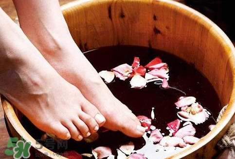 醋泡腳可以去死皮嗎？醋泡腳可以減肥嗎